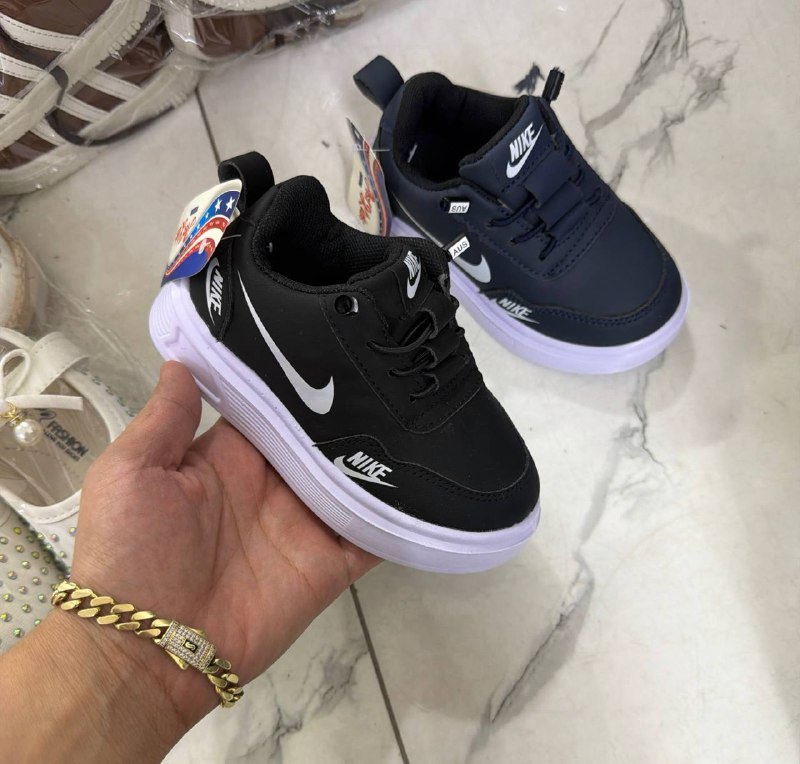 Nike bolalar krossovkasi